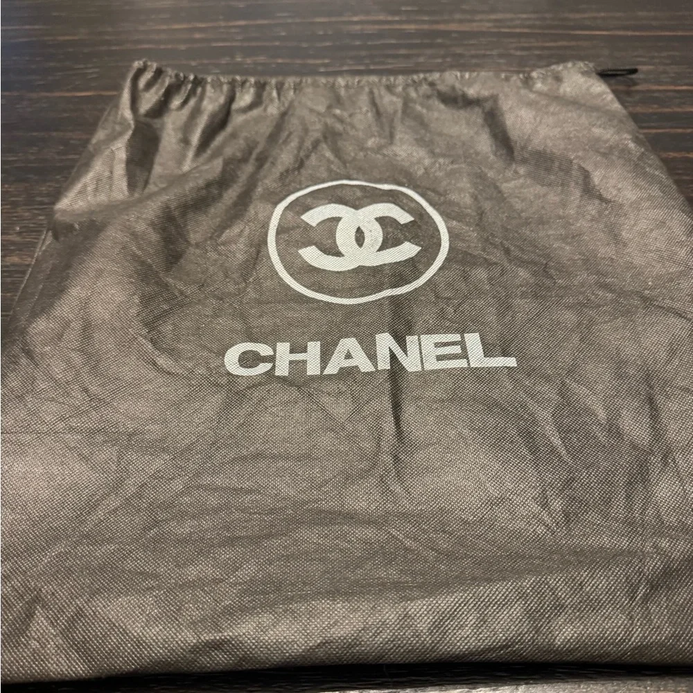 Chanel Classic Black Quilted Crossbody Bag* - Picture 16 of 16